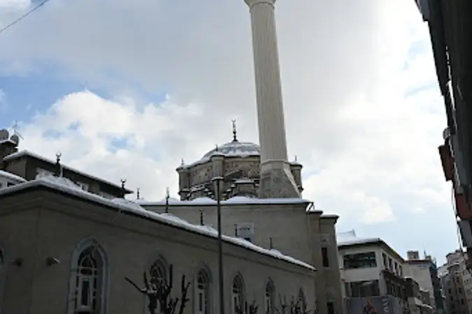 Osmanbey Cami kapak fotoğrafı