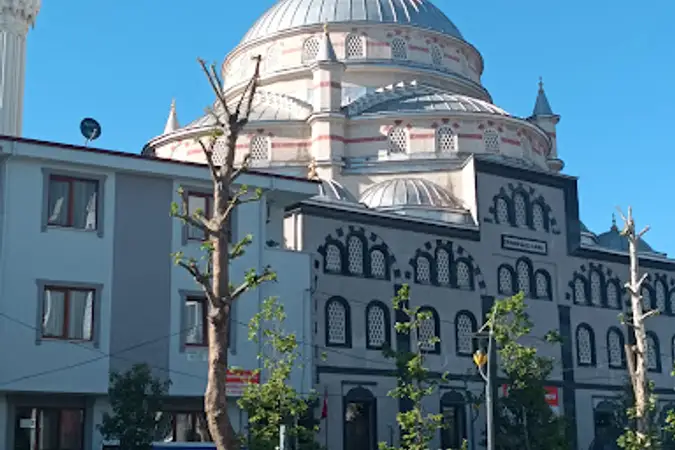Orhangazi Cami kapak fotoğrafı