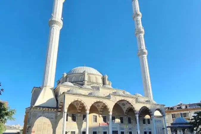 Habipler Merkez Cami kapak fotoğrafı
