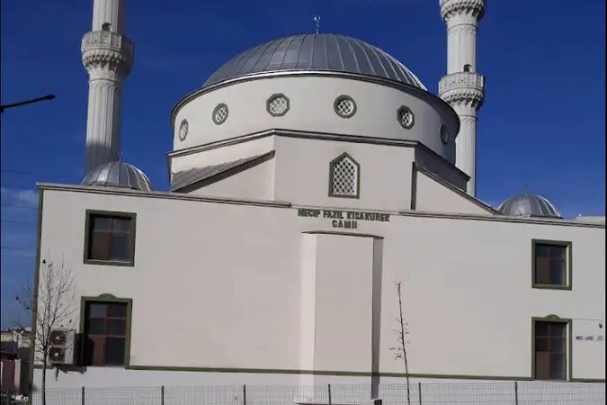 Necip Fazıl Kısakürek Cami kapak fotoğrafı