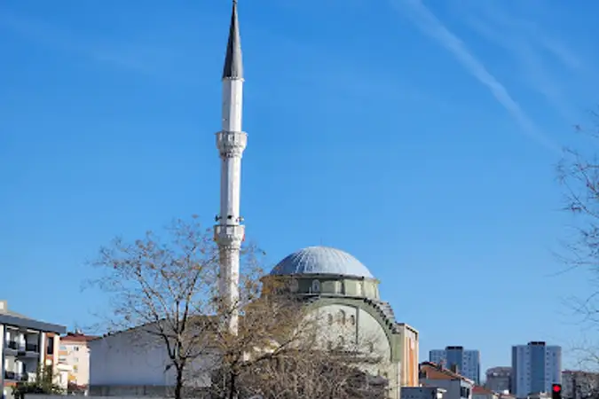 Çayırönü Merkez Cami kapak fotoğrafı