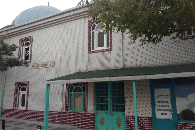 Miraç Cami kapak fotoğrafı