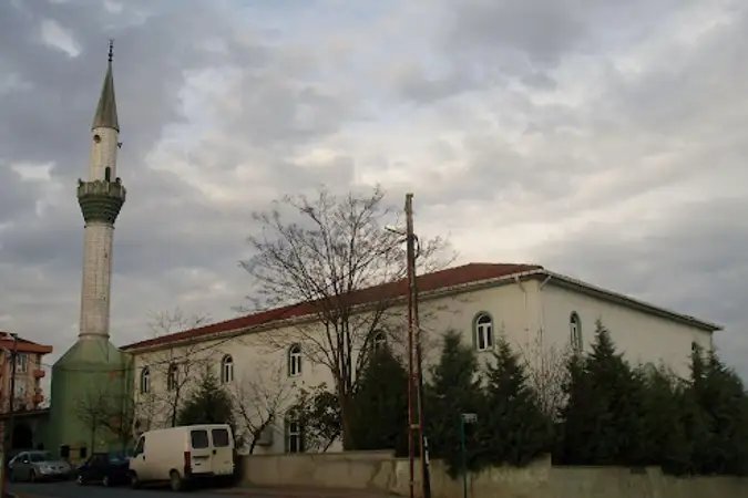 Ömer Faruk Darende Cami kapak fotoğrafı