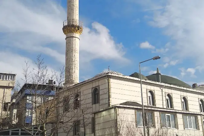Santral Mustafa Avni Cami kapak fotoğrafı