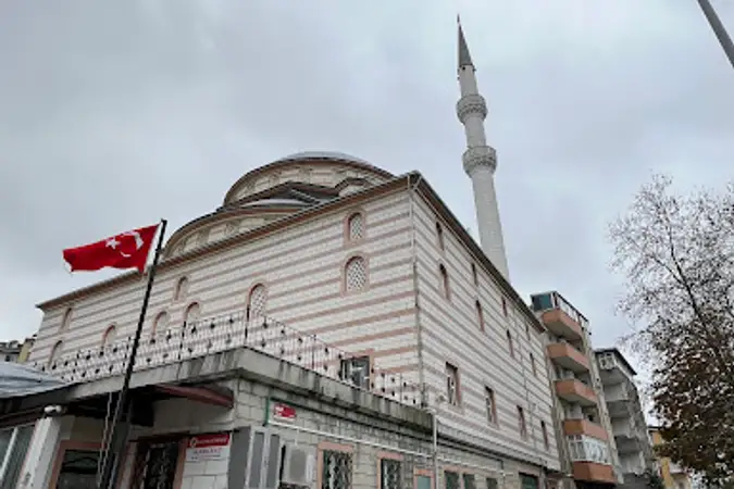 Akabe Cami kapak fotoğrafı