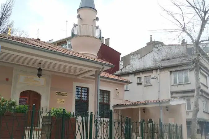 Arakiyeci Hacı Cafer Çelebi Cami kapak fotoğrafı