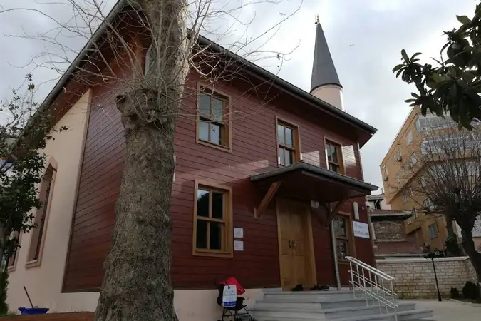 Hüsrev Ağa Cami kapak fotoğrafı