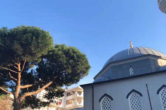 Kuzguncuk Cami kapak fotoğrafı