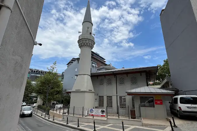 Mustafa Kavsar Baba Cami kapak fotoğrafı
