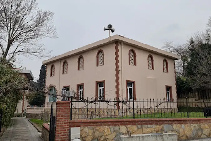 Nevnihal Hatun Cami kapak fotoğrafı
