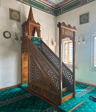 Anadolu Oto Gar Cami kapak fotoğrafı