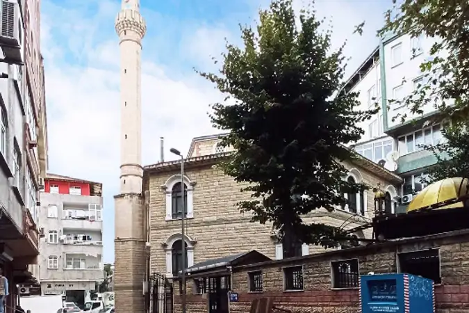 Köşeli Çalışkan Cami kapak fotoğrafı