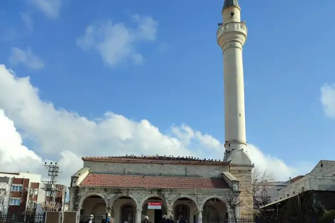 Çarşı Cami (Aliağa Merkez Cami) kapak fotoğrafı