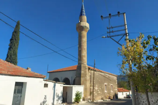 Güzelhisar Köyü Aşağı Cami kapak fotoğrafı
