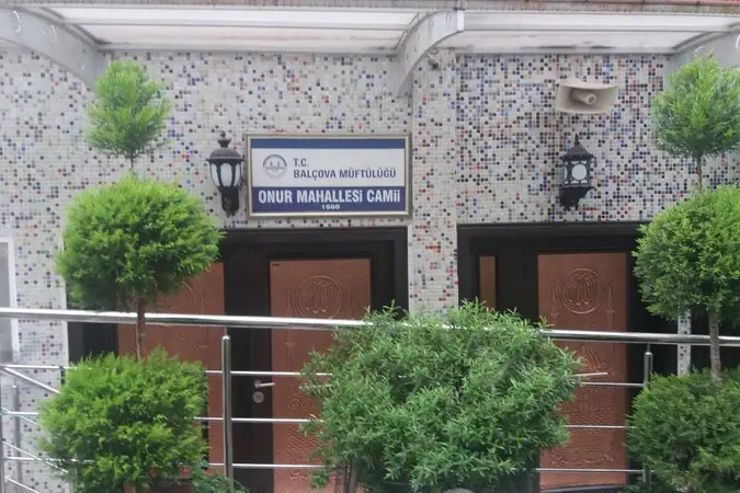 Onur Mahallesi Cami kapak fotoğrafı