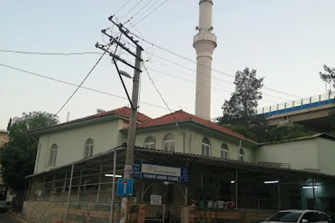 Yunus Emre Cami kapak fotoğrafı