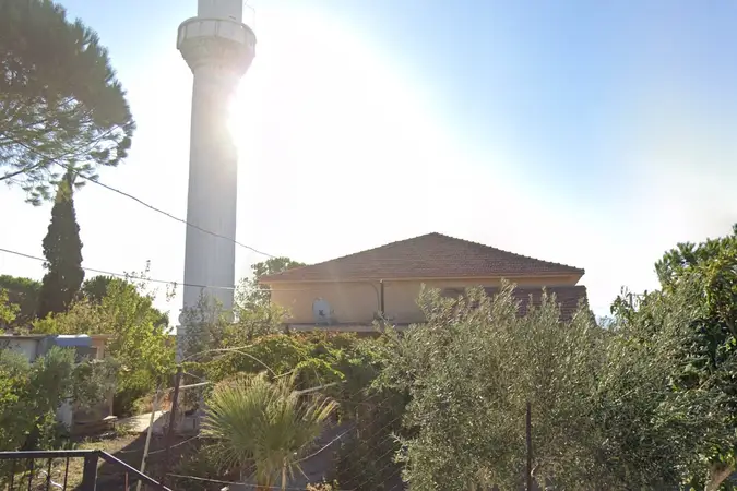 Tıyelti Cami kapak fotoğrafı