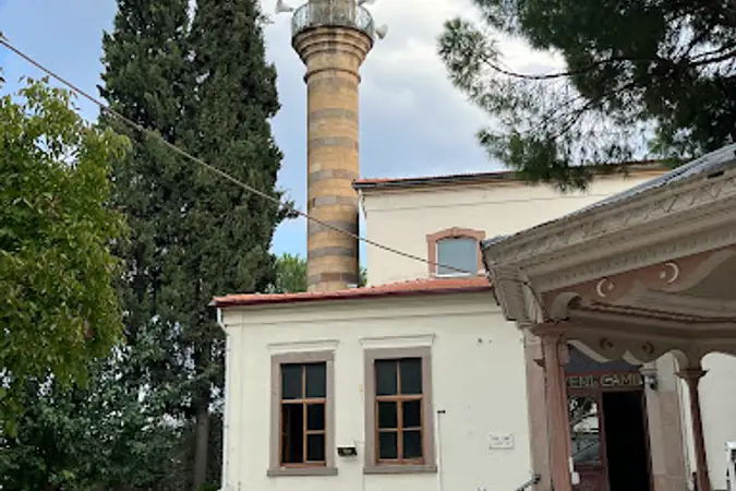 Yeni Cami kapak fotoğrafı