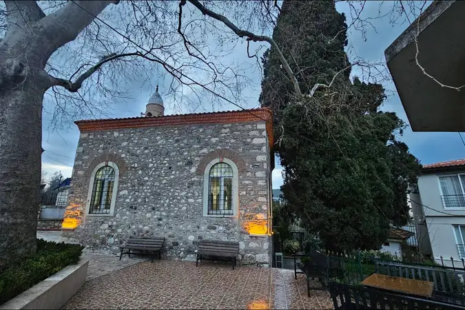 Çiçekli Köyü Hamidiye Cami kapak fotoğrafı