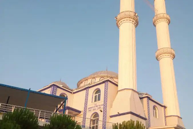 Hacı Uslu Cami kapak fotoğrafı
