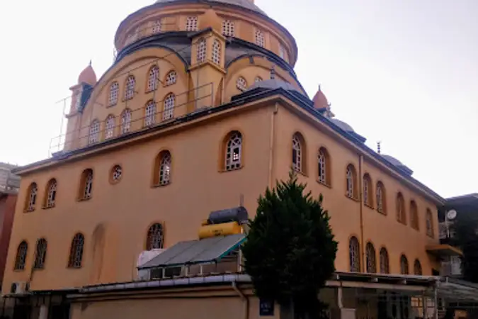 Halife Ömer Cami kapak fotoğrafı