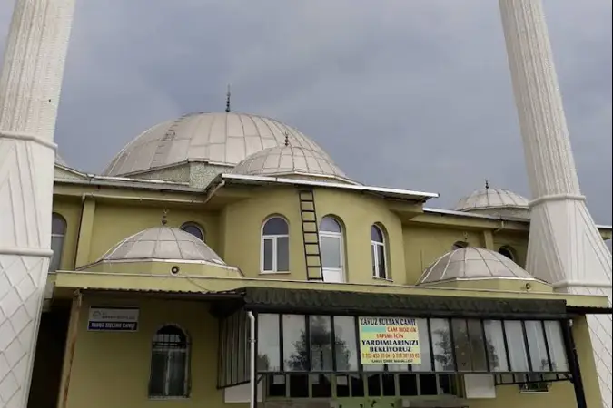 Yavuz Sultan Selim Cami kapak fotoğrafı