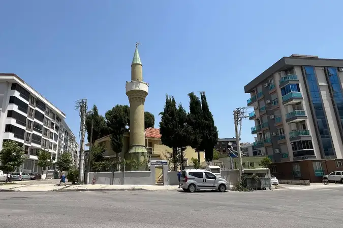 Yıkık Minare Cami kapak fotoğrafı