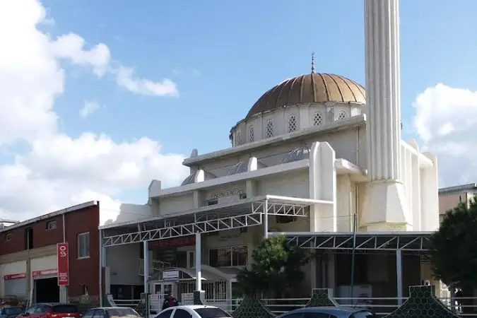Züccaciyeciler Cami kapak fotoğrafı