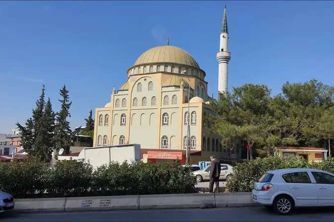 Çamlık Cami kapak fotoğrafı