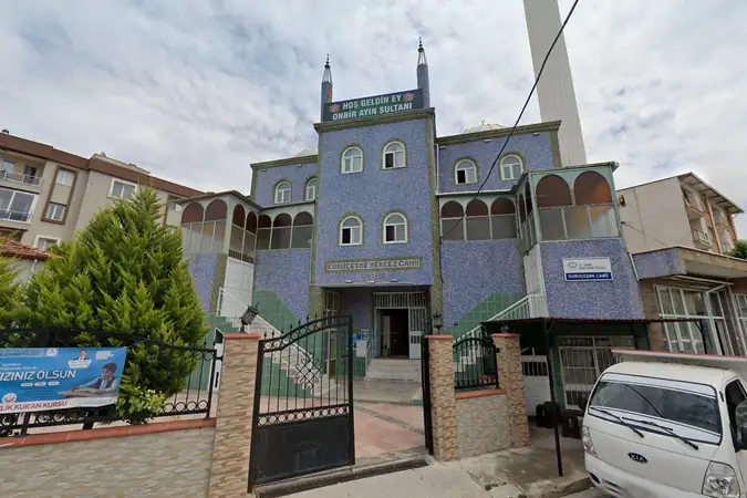 Kuruçeşme Merkez Cami kapak fotoğrafı