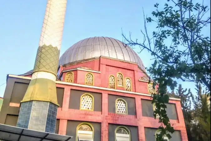 Esentepe Cami kapak fotoğrafı