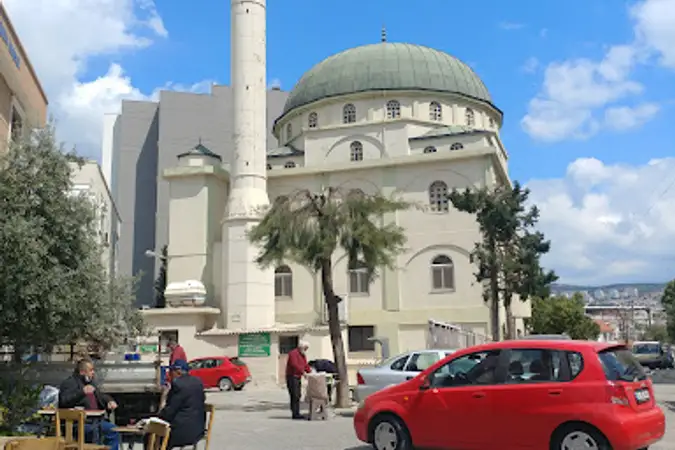 İstasyonaltı Cami kapak fotoğrafı