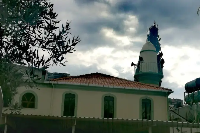 Yaka Mahallesi Cami kapak fotoğrafı
