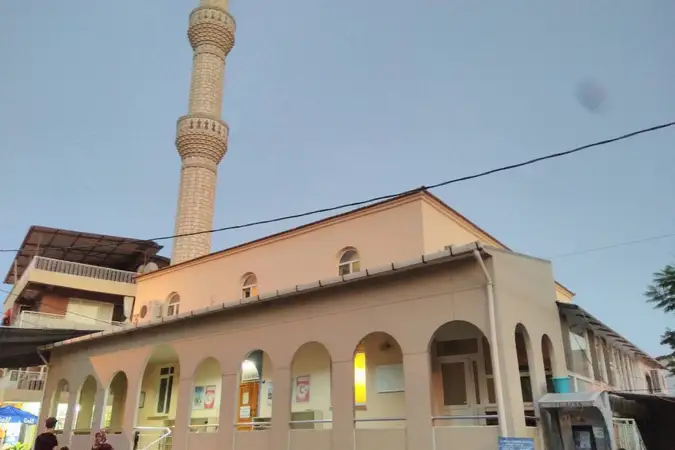 Bademli Köyü Cami kapak fotoğrafı