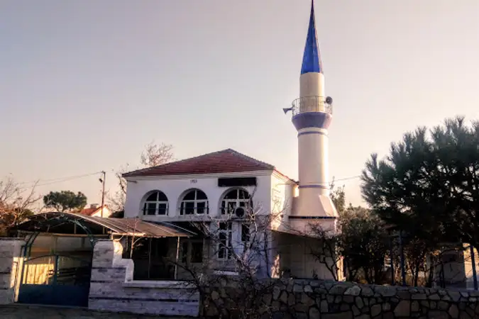 Çandarlı Adal Cami kapak fotoğrafı