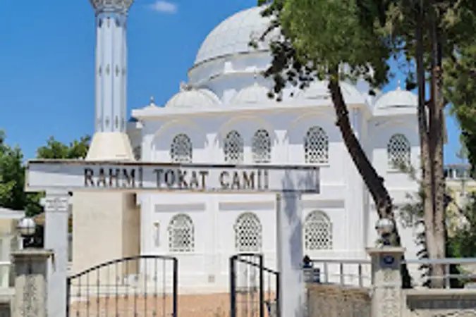 Çandarlı Rahmi Tokat Cami kapak fotoğrafı