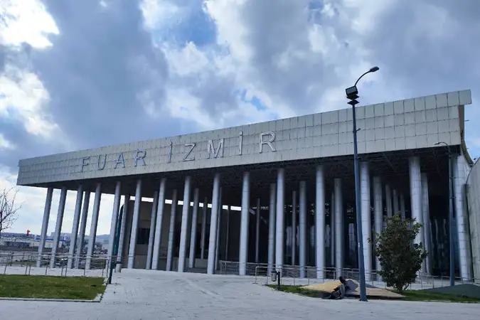 Fuar İzmir Mescidi kapak fotoğrafı
