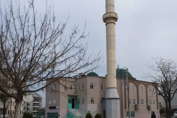 Bozyaka Sevgi Cami kapak fotoğrafı