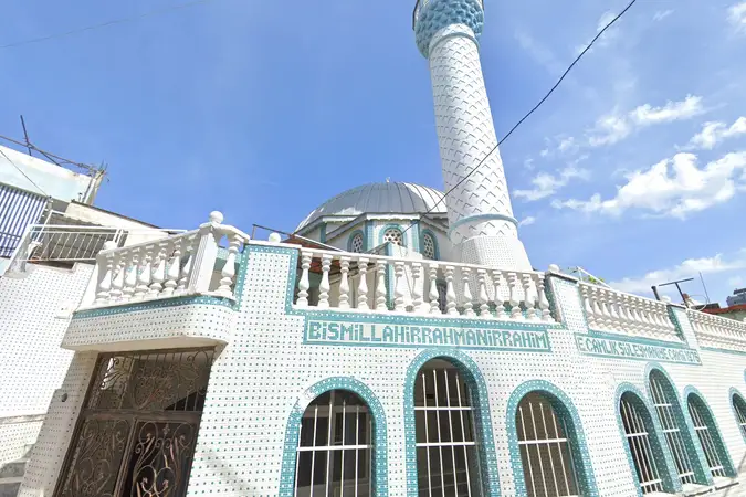 Eski Çamlık Cami kapak fotoğrafı