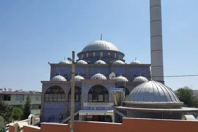 Eski İzmir Esma-ül Hüsna Cami kapak fotoğrafı