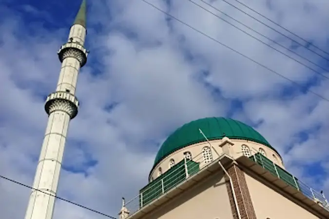 Eski İzmir Ortasaray Cami kapak fotoğrafı