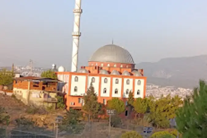 Eski İzmir Sultan Abdülhamithan Cami kapak fotoğrafı