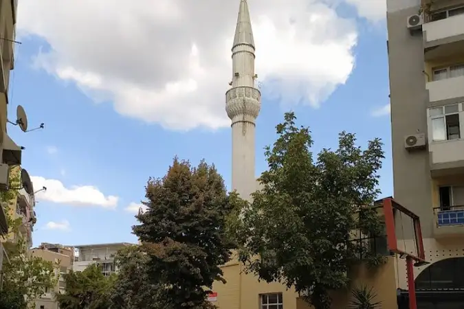 Yeşilyurt Çiftlik Merkez Cami kapak fotoğrafı