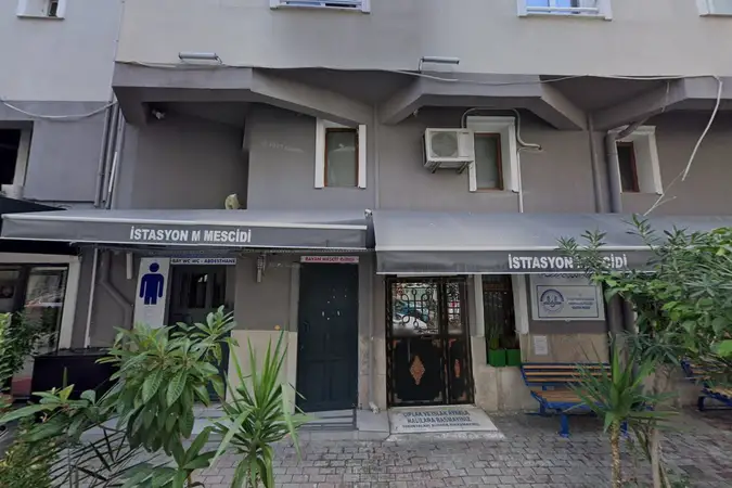İstasyon Mescidi kapak fotoğrafı