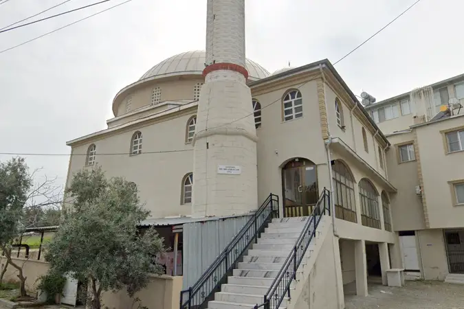 Çelebiyaka Cami (Hacı Cuma Uzunlar Cami) kapak fotoğrafı
