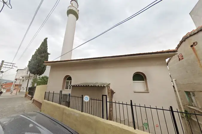 Yelgediği Cami kapak fotoğrafı
