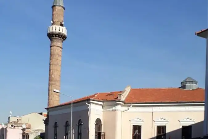 İkiçeşmelik Cami kapak fotoğrafı