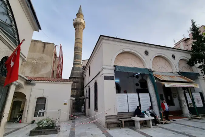 Kemeralti Cami kapak fotoğrafı