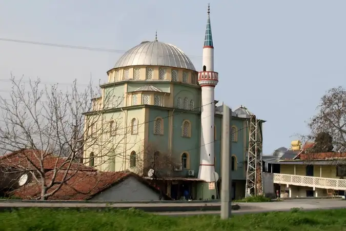 İzmir Menemen Buruncuk Köyü Cami kapak görseli
