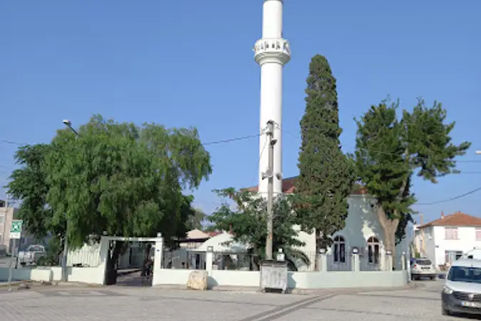 Tuzçullu Mahallesi Cami kapak fotoğrafı